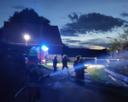 uebung feuerwehr oedenreuth uebung trettendorf wasser